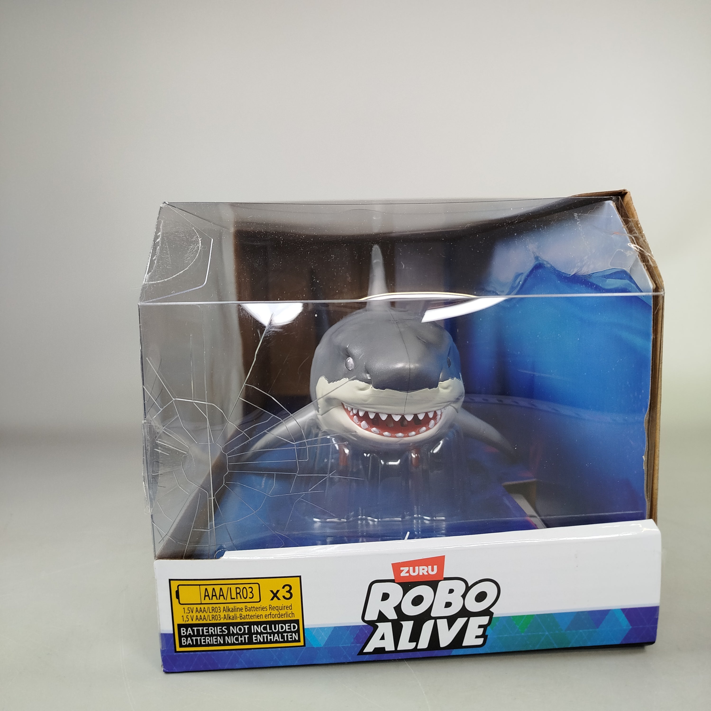 ZURU Robo Alive Weißer Hai – mit Leuchtaugen & Bewegung, OVP